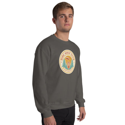 Disc Golf Club retro badge crewneck sweatshirt — Charcoal, on model