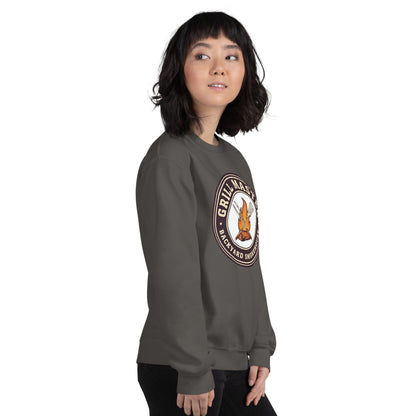 Grill Master retro backyard smokehouse crewneck sweatshirt — Charcoal, on model