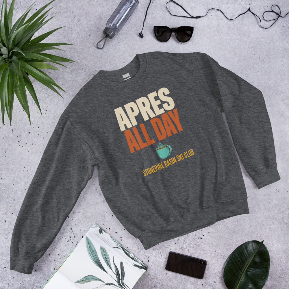 Après All Day Stonepine Basin Ski Club retro apres-ski crewneck sweatshirt — Dark Heather, flat lay