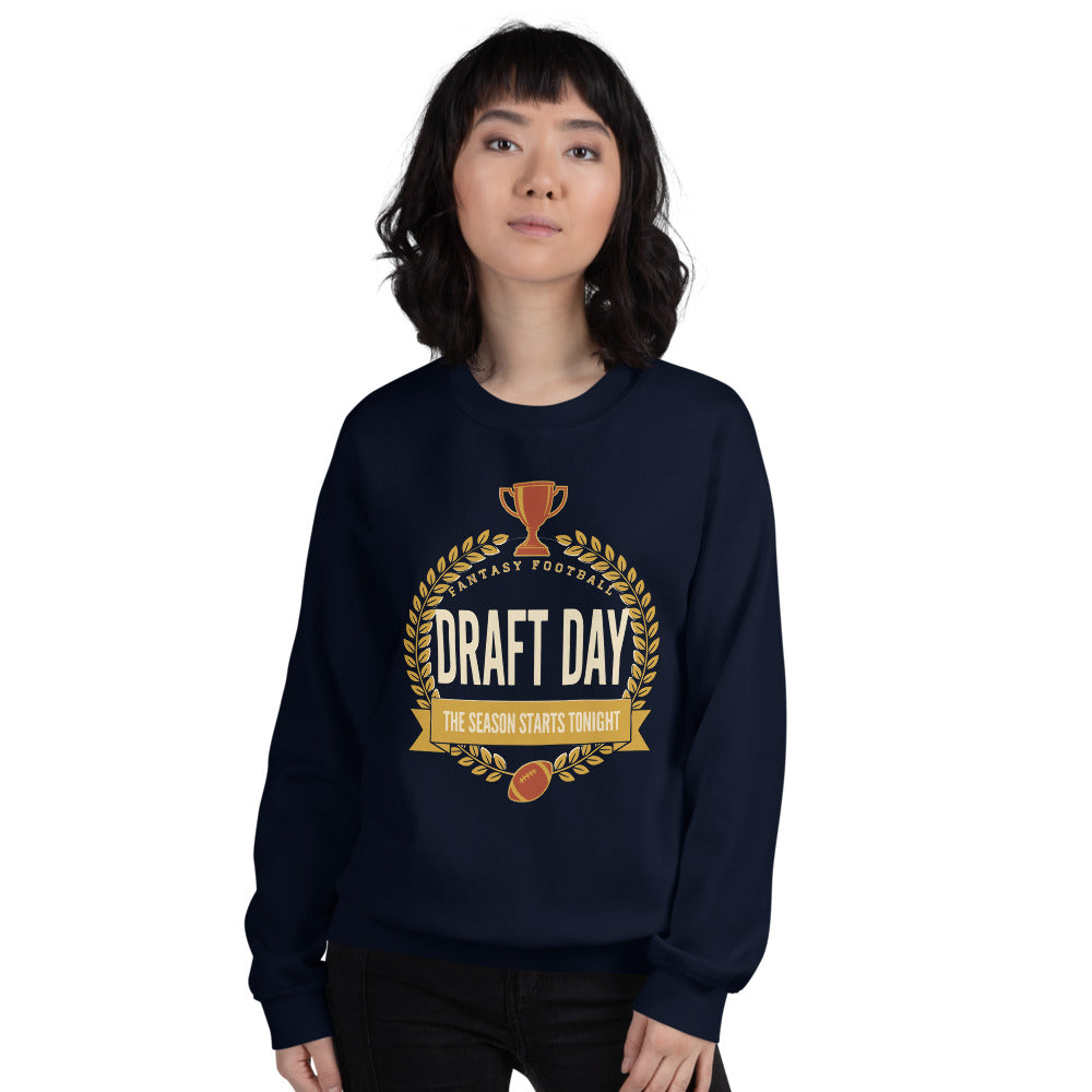 Draft Day Almanac vintage fantasy football champion crewneck sweatshirt — Navy, on model
