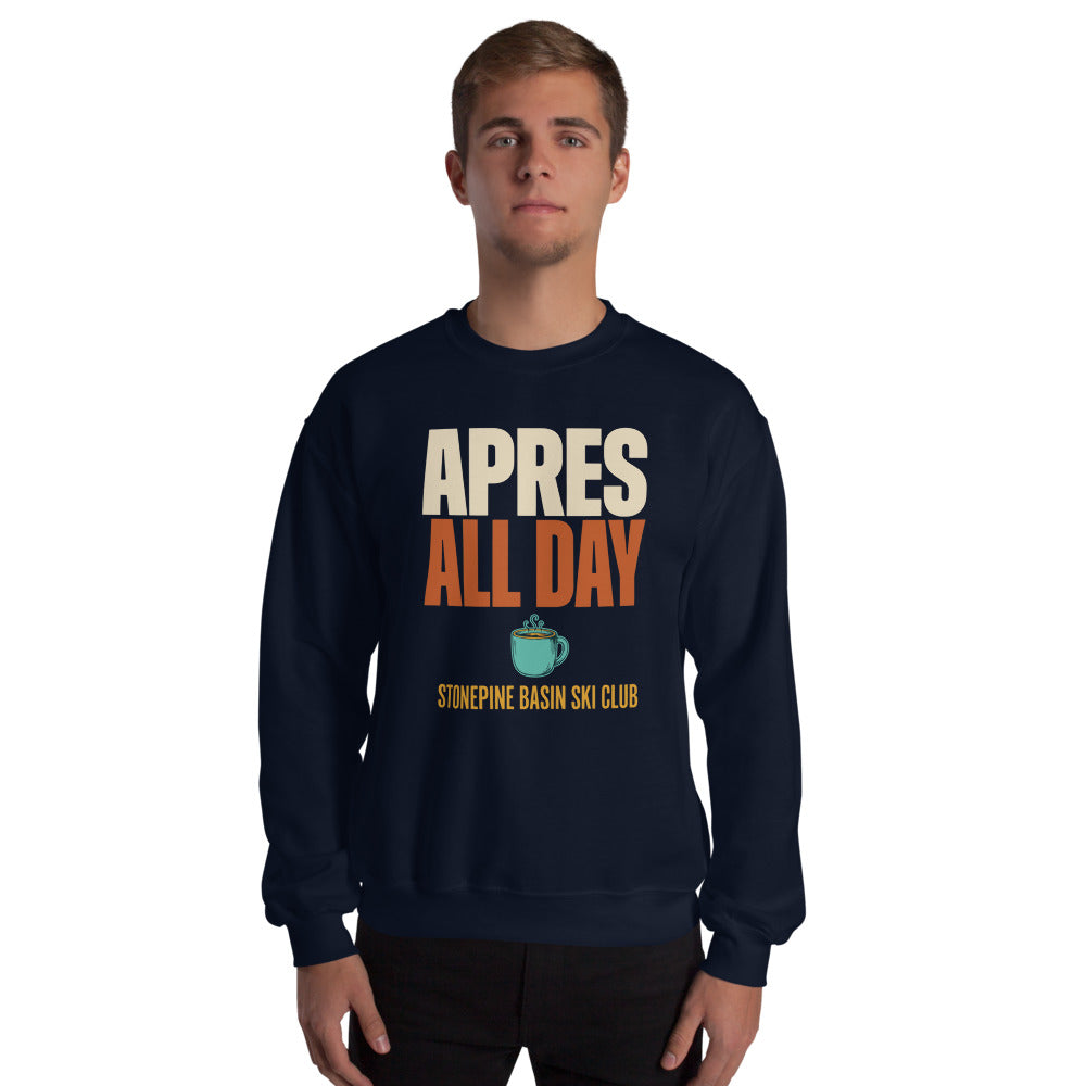 Après All Day Stonepine Basin Ski Club retro apres-ski crewneck sweatshirt — Navy, on model
