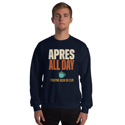 Après All Day Stonepine Basin Ski Club retro apres-ski crewneck sweatshirt — Navy, on model