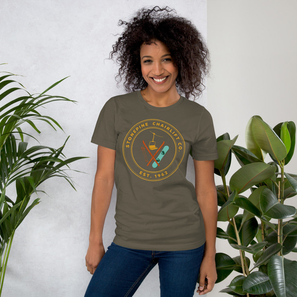 Stonepine Chairlift Co. retro vintage ski club badge t-shirt — Army, on model