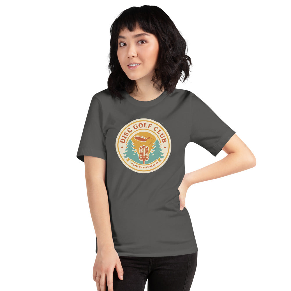 Disc Golf Club retro badge tee — Asphalt, on model