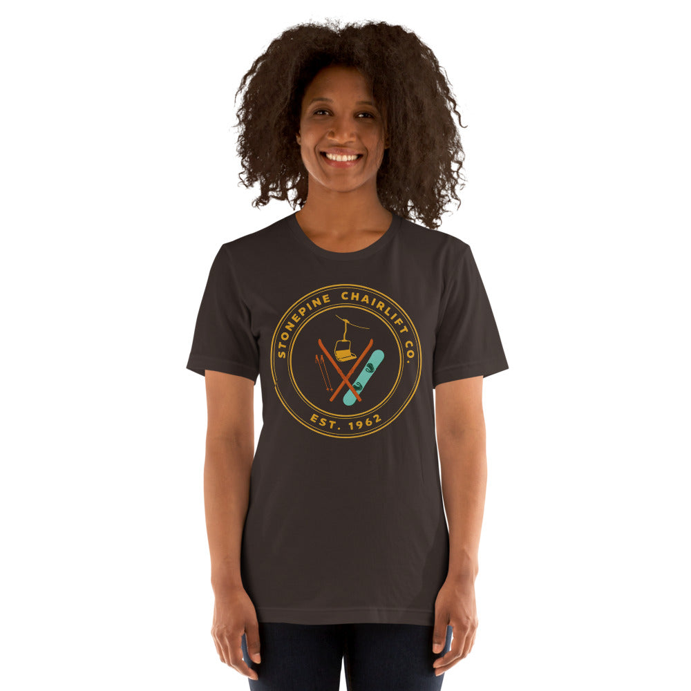 Stonepine Chairlift Co. retro vintage ski club badge t-shirt — Brown, on model