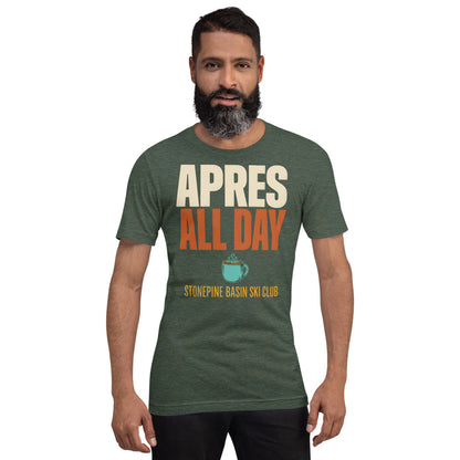 Après All Day Stonepine Basin Ski Club retro apres-ski t-shirt — Heather Forest, on model