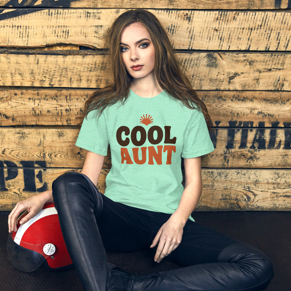 Cool Aunt retro groovy aunt tee — Heather Mint, on model