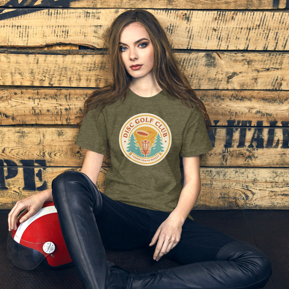 Disc Golf Club retro badge tee — Heather Olive, on model