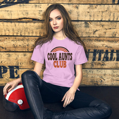 Cool Aunts Club retro groovy aunt tee — Lilac, on model