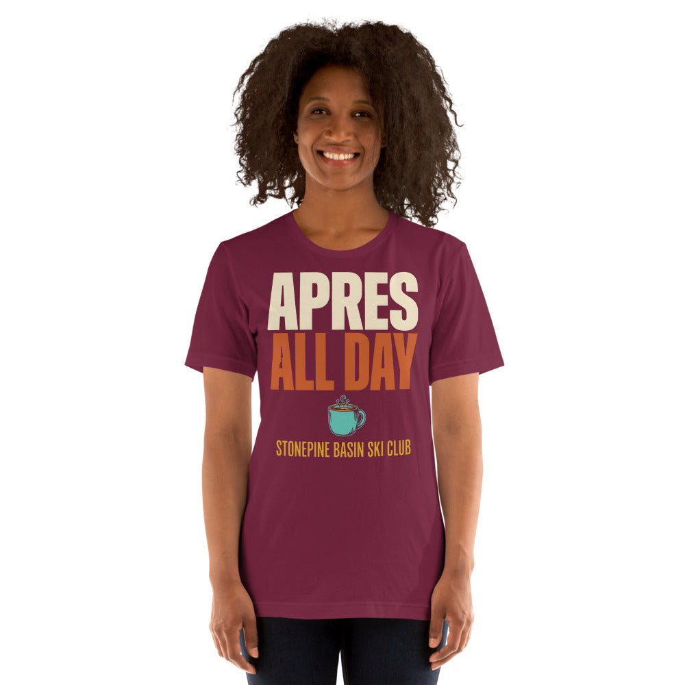 Après All Day Stonepine Basin Ski Club retro apres-ski t-shirt — Maroon, on model