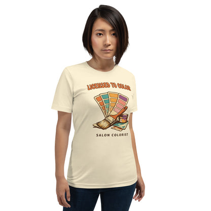 Salon colorist Licensed to Color retro tee — Natural, on model