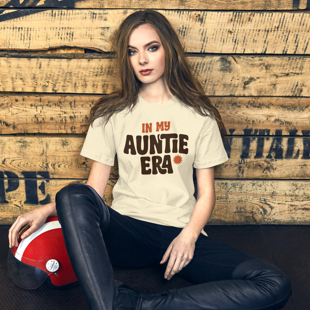 In My Auntie Era retro groovy aunt tee — Natural, on model