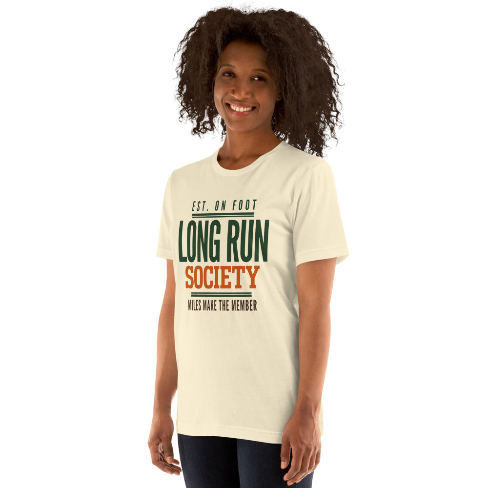 Long Run Society retro running tee — Natural, on model