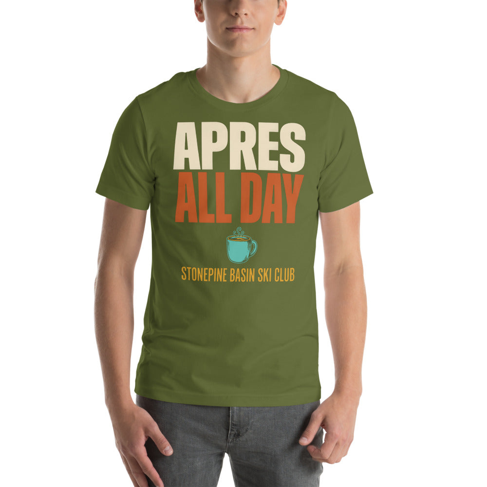Après All Day Stonepine Basin Ski Club retro apres-ski t-shirt — Olive, on model