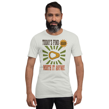Today's Find pull tab retro metal detecting tee — Silver, on model