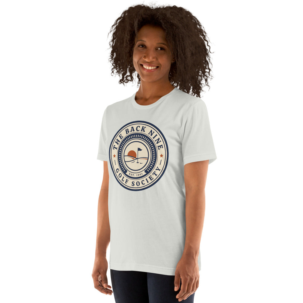 The Back Nine vintage golf roundel tee — Silver, on model