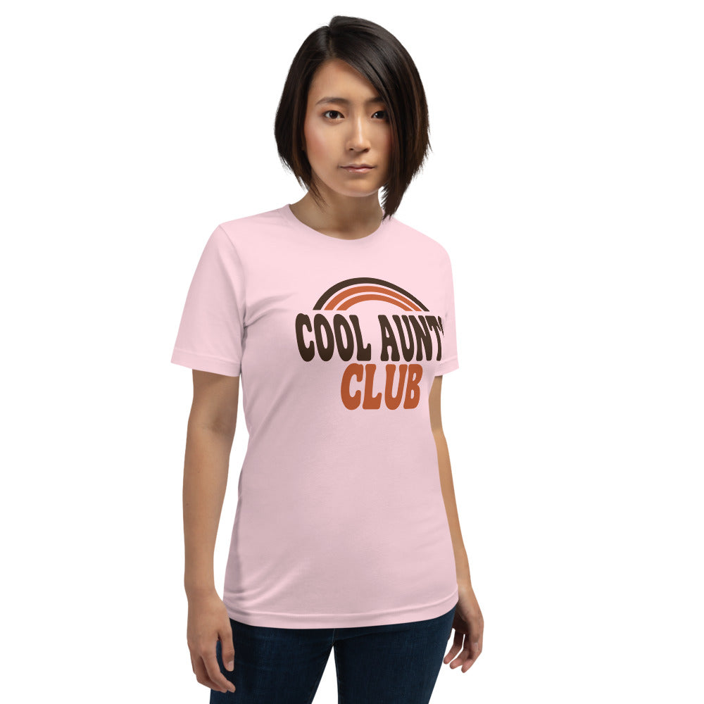 Cool Aunts Club retro groovy aunt tee — Soft Pink, on model