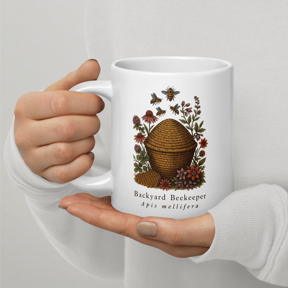 Backyard Beekeeper Field Plate print — 20 oz